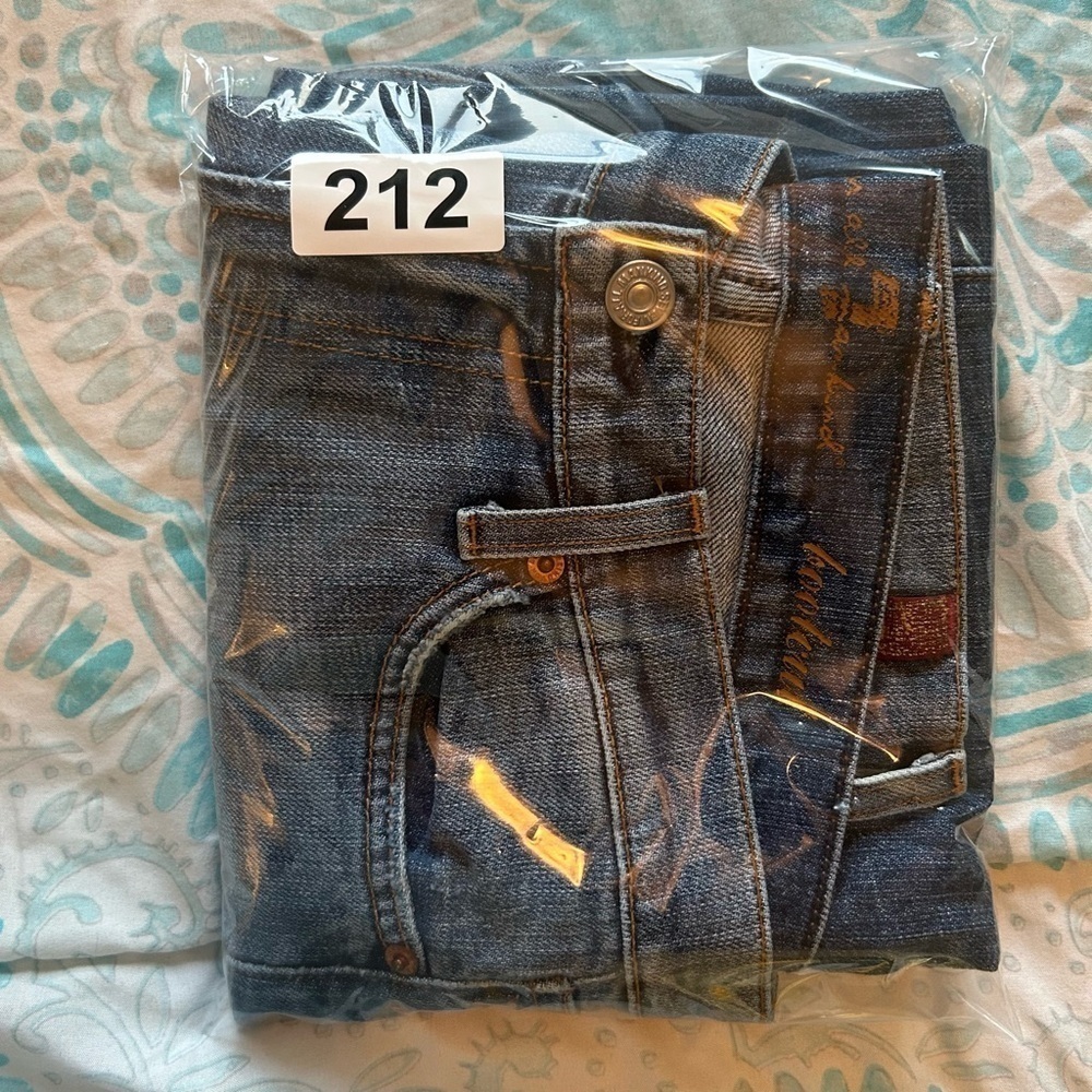 7 For All Mankind Jeans Women’s Size 28 Blue Low Rise Straight Leg 34.5” Inseam - Picture 13 of 13
